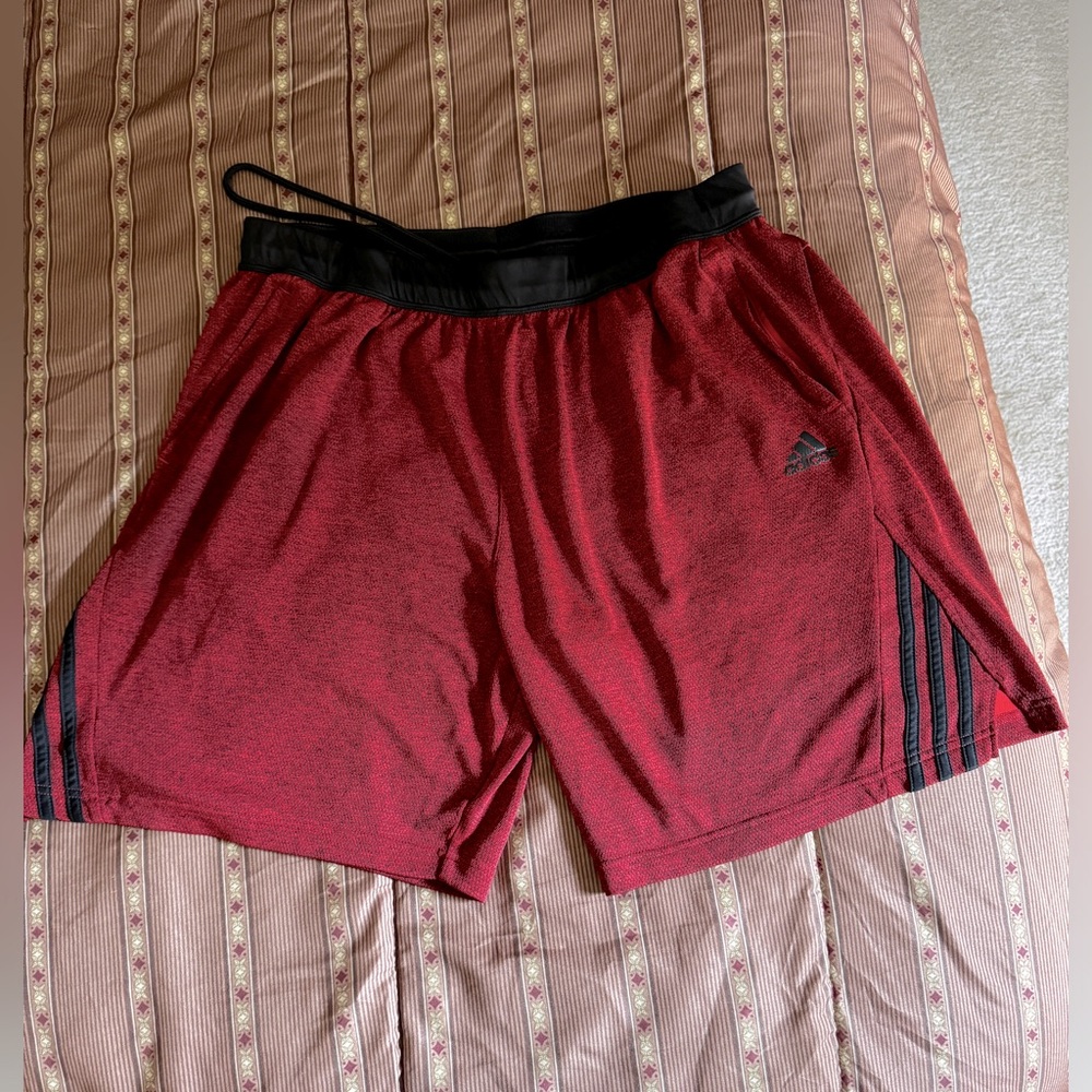 Men’s adidas athletic shorts red and black 7” inseam sz 2XL